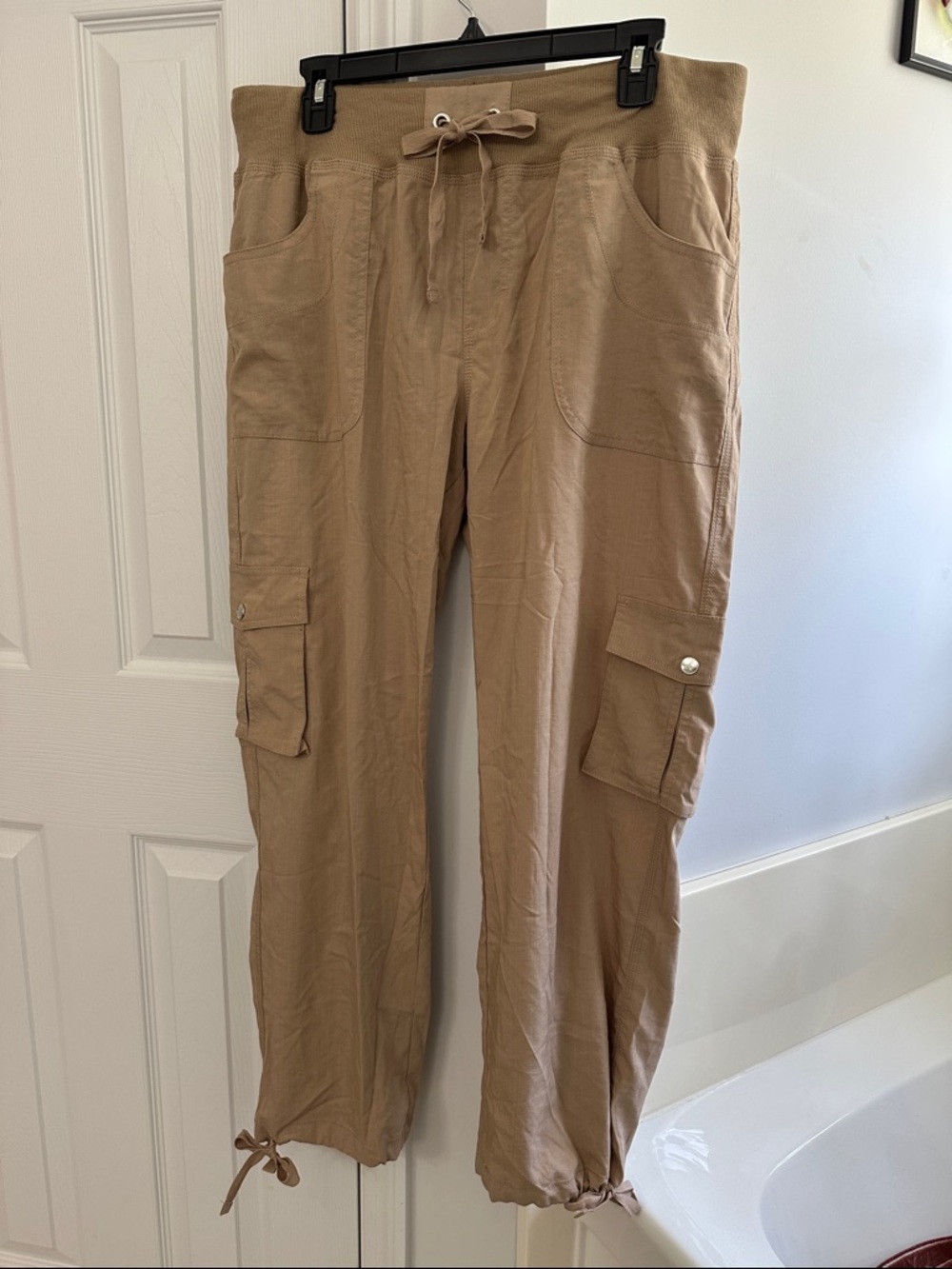 Women's Cargo Drawstring Pants in Tan